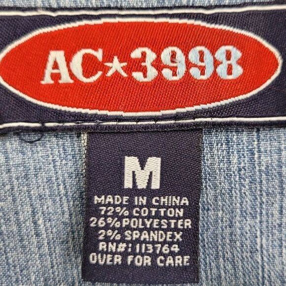 AC 3998 Upcycled Patches Stretch Jean‎ Jacket Light Wash Minion Patch Button - Picture 3 of 8